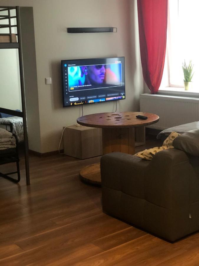 Apartment Srodmiescie 1 Sypialnia Oraz 1 Salon *
